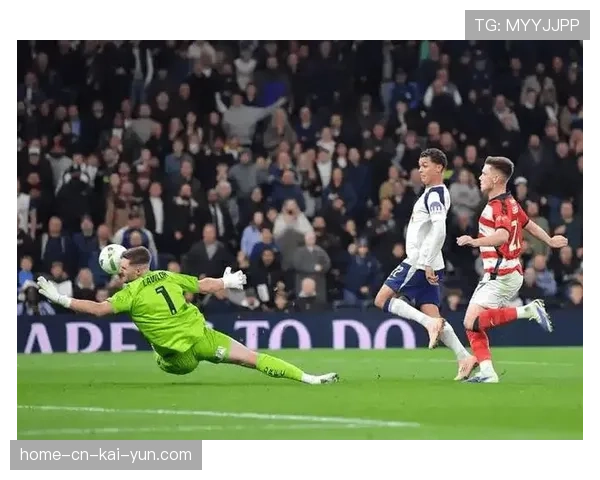 热刺中场拦截能力下降 帕利尼亚独木难支防守压力