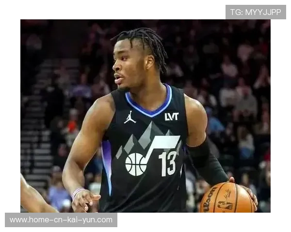 爵士科利尔21分3篮板7助攻全面表现 组织串联能力提升但队友支援不足